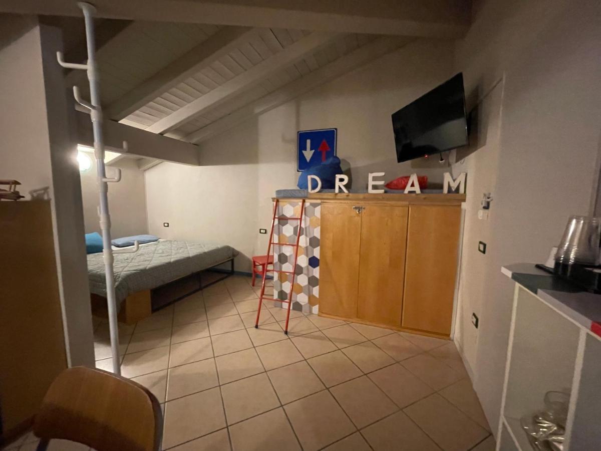 Appartamento Mansardine Metropolitane Brescia Esterno foto